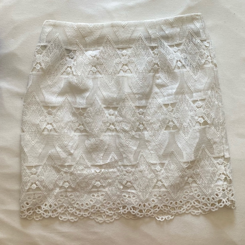 White lace skirt - Forever 21 size S